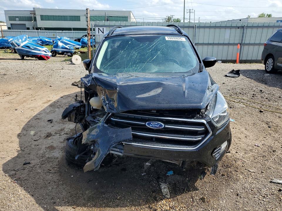 Продаж на аукціоні авто 2017 Ford Escape, vin: 1FMCU9G97HUB87764, номер лоту: 59099826