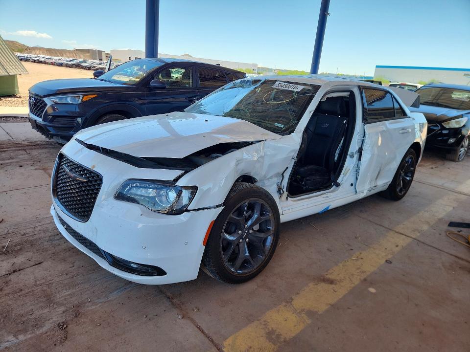 55450516 :رقم المزاد ، 2C3CCABG5PH577427 vin ، 2023 Chrysler 300 مزاد بيع