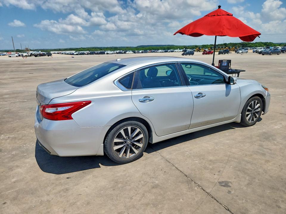 2016 Nissan Altima მანქანა იყიდება აუქციონზე, vin: 1N4AL3APXGC257481, აუქციონის ნომერი: 56738856