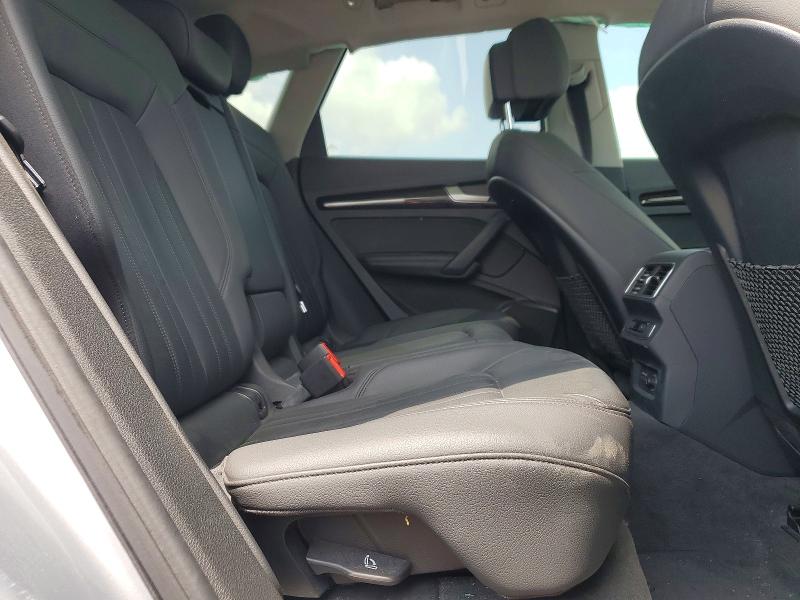58428396 :رقم المزاد ، WA1BNAFY4K2040743 vin ، 2019 Audi Q5 مزاد بيع