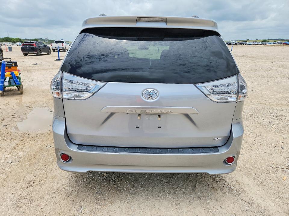 Продажа на аукционе авто 2017 Toyota Sienna, vin: 5TDXZ3DC6HS827603, номер лота: 55766826