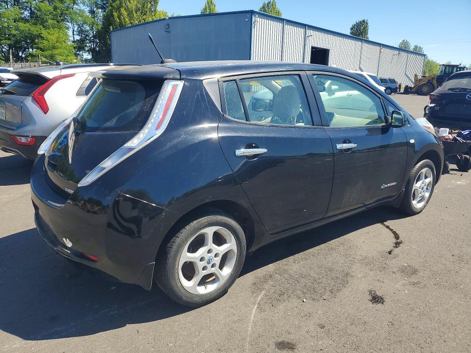 2011 Nissan Leaf მანქანა იყიდება აუქციონზე, vin: JN1AZ0CP5BT000616, აუქციონის ნომერი: 57350626