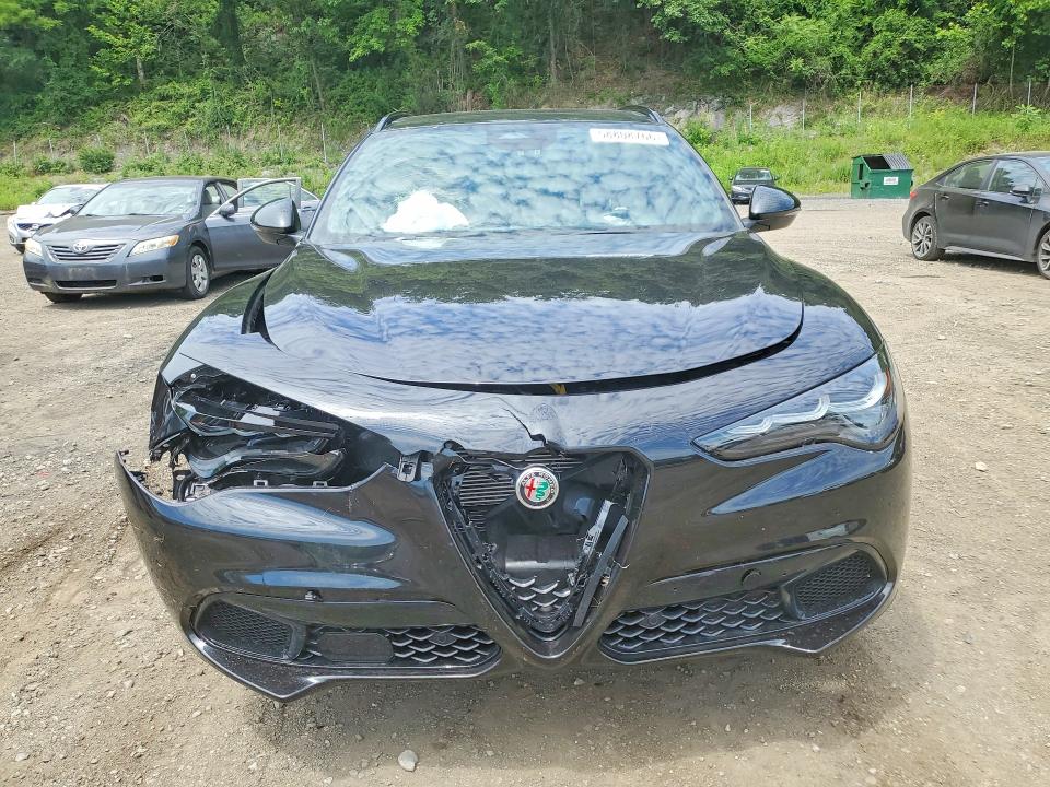 58808766 :رقم المزاد ، ZASPAKANXS7E03647 vin ، 2025 Alfa Romeo Stelvio مزاد بيع