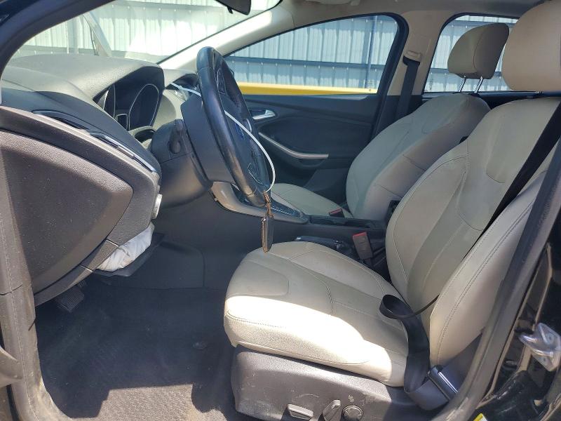 59288226 :رقم المزاد ، 1FADP3N2XGL286110 vin ، 2016 Ford Focus مزاد بيع