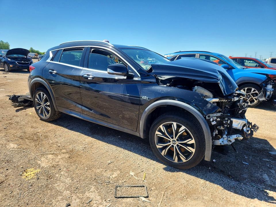 56982816 :رقم المزاد ، SJKCH5CR9HA026404 vin ، 2017 Infiniti Qx30 مزاد بيع