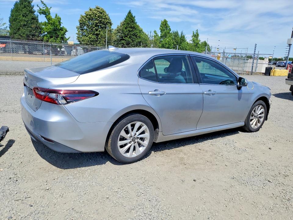 Продаж на аукціоні авто 2022 Toyota Camry, vin: 4T1C11AK0NU665914, номер лоту: 58040036