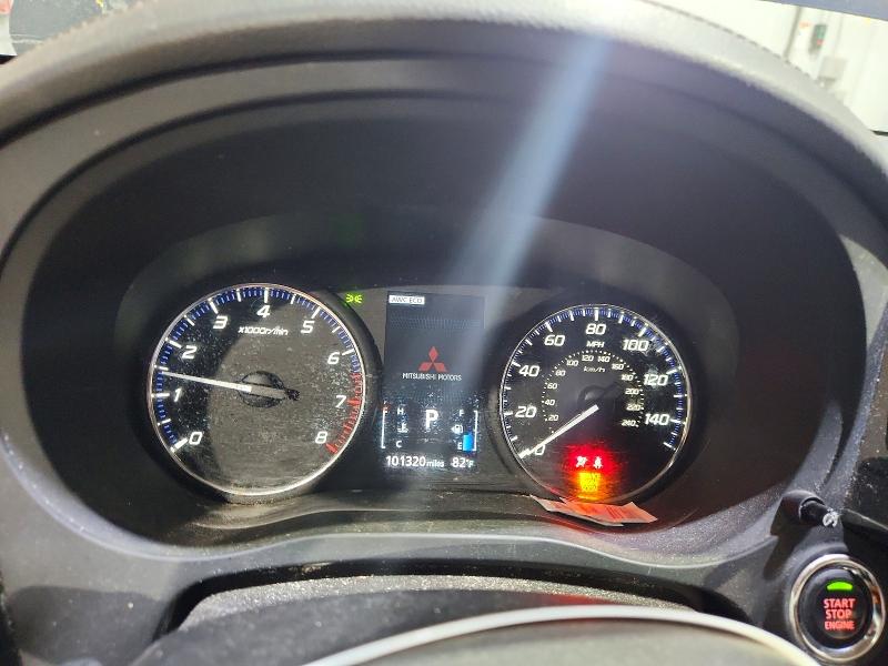 58541996 :رقم المزاد ، JA4AZ3A30JZ010894 vin ، 2018 Mitsubishi Outlander مزاد بيع