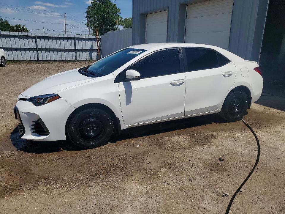 Продажа на аукционе авто 2018 Toyota Corolla, vin: 2T1BURHE6JC031004, номер лота: 55871556