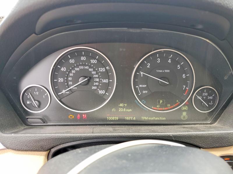 2015 Bmw 320 მანქანა იყიდება აუქციონზე, vin: WBA3C3G51FNS75621, აუქციონის ნომერი: 58829856