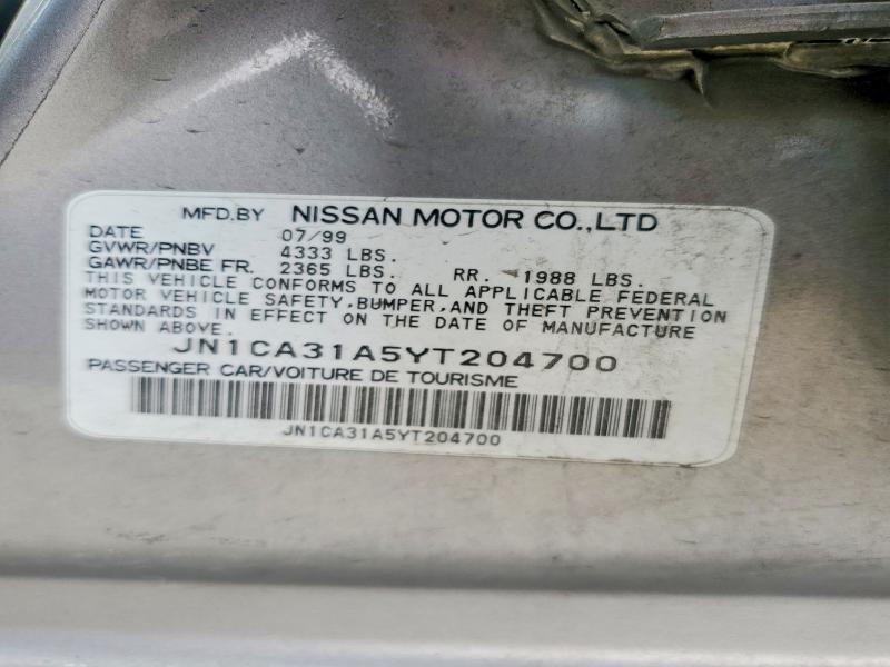 2000 Nissan Maxima მანქანა იყიდება აუქციონზე, vin: JN1CA31A5YT204700, აუქციონის ნომერი: 56644226