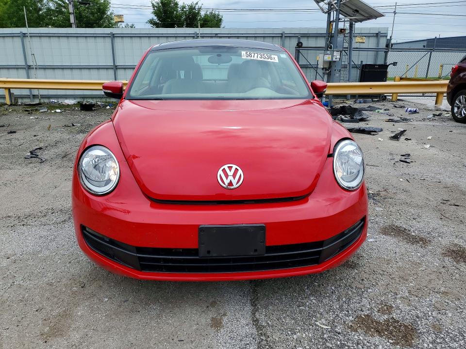58773536 :رقم المزاد ، 3VWJX7AT8DM613193 vin ، 2013 Volkswagen Beetle مزاد بيع