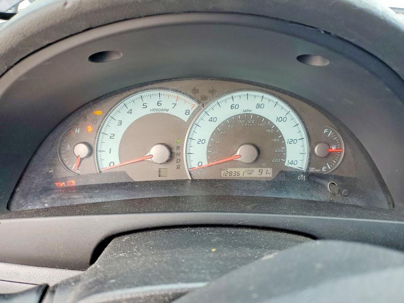 56755776 :رقم المزاد ، 4T1BF3EK3BU690157 vin ، 2011 Toyota Camry مزاد بيع