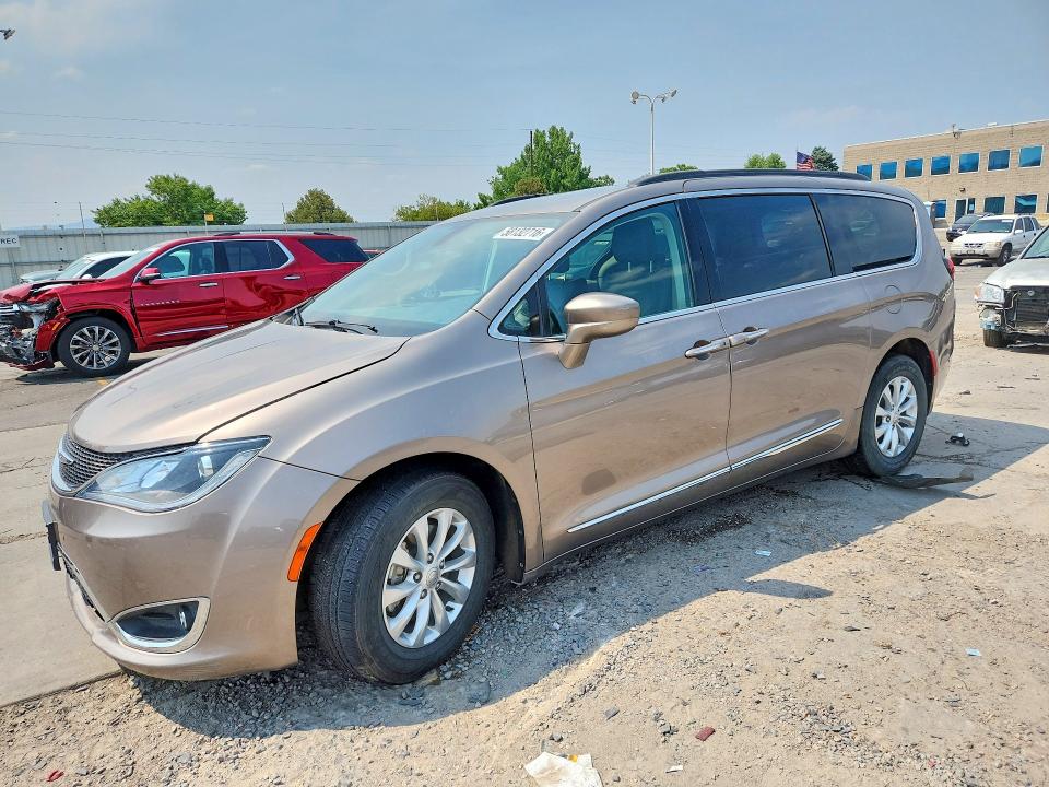 58132716 :رقم المزاد ، 2C4RC1BG4HR660042 vin ، 2017 Chrysler Pacifica مزاد بيع