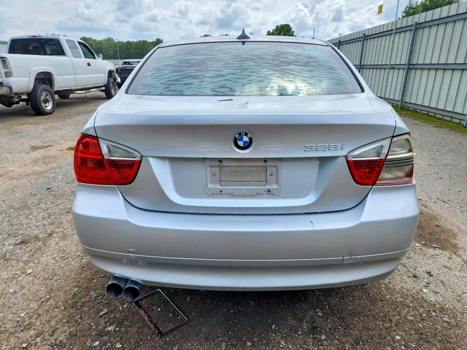 2007 Bmw 328 მანქანა იყიდება აუქციონზე, vin: WBAVA33577KX78366, აუქციონის ნომერი: 56512356