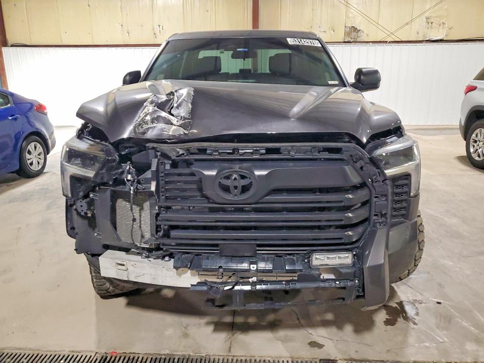 53142976 :رقم المزاد ، 5TFLA5DB8SX261664 vin ، 2025 Toyota Tundra مزاد بيع