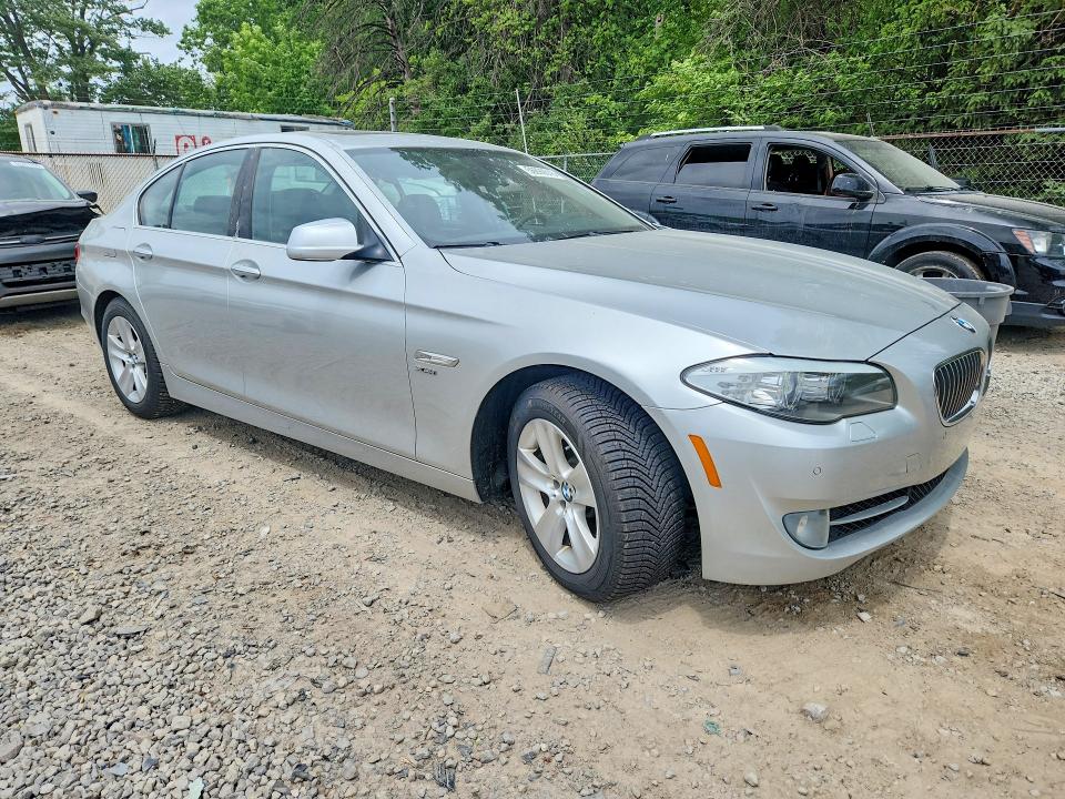 56899616 :رقم المزاد ، WBAXH5C57CDW07339 vin ، 2012 Bmw 528 مزاد بيع
