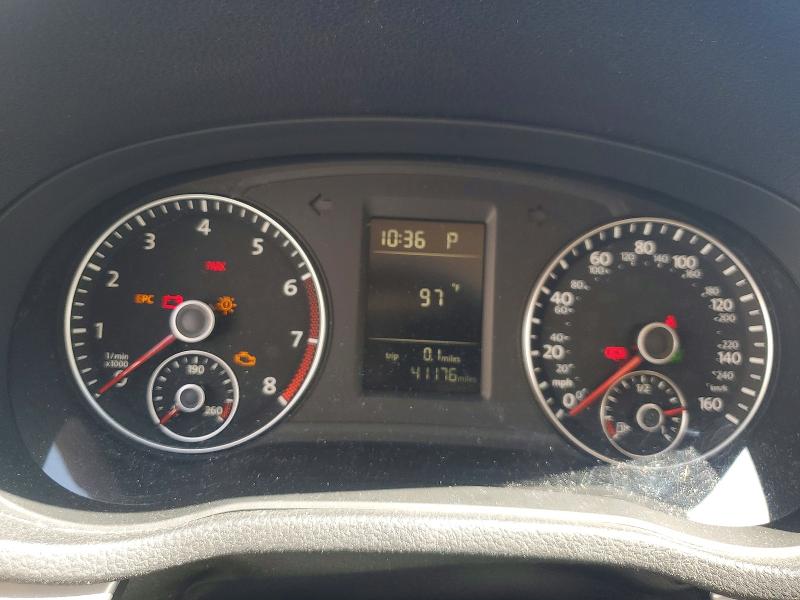 58888786 :رقم المزاد ، 1VWAT7A3XFC094468 vin ، 2015 Volkswagen Passat مزاد بيع