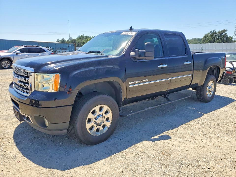 57200426 :رقم المزاد ، 1GT125E88EF101690 vin ، 2014 Gmc Sierra مزاد بيع