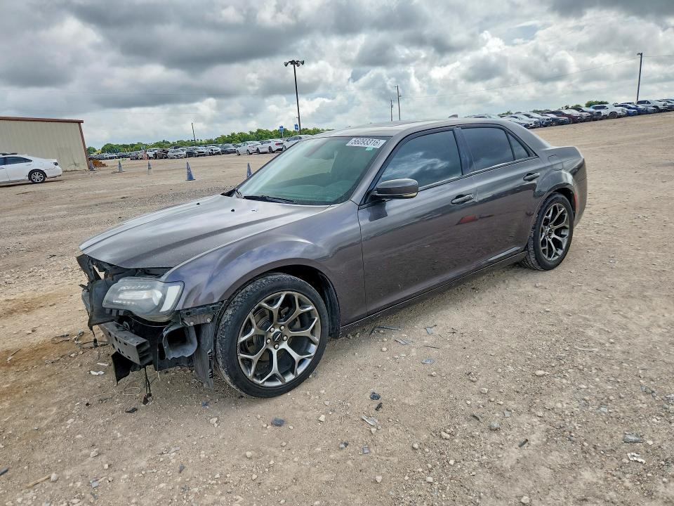 56093316 :رقم المزاد ، 2C3CCABG0FH808281 vin ، 2015 Chrysler 300 مزاد بيع
