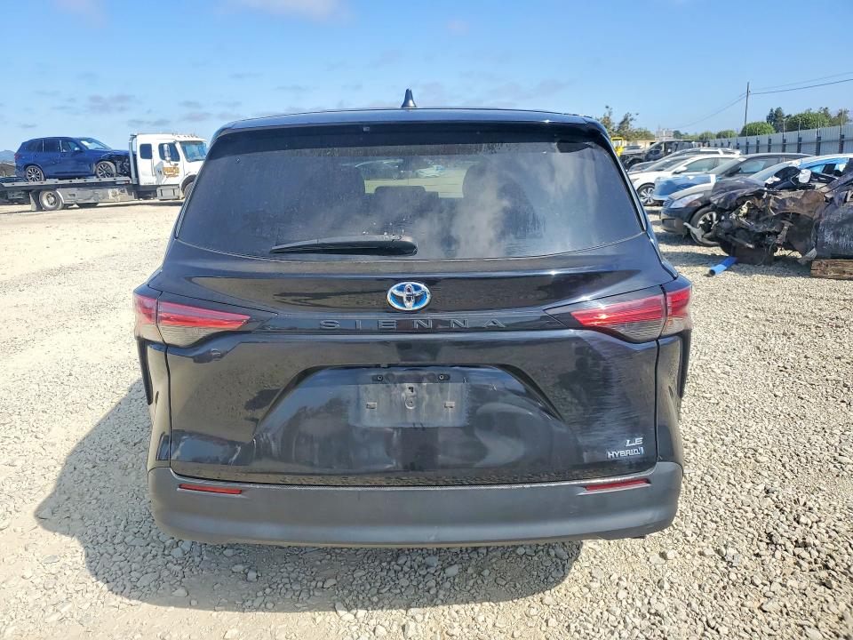 58515706 :رقم المزاد ، 5TDKRKEC1NS109908 vin ، 2022 Toyota Sienna مزاد بيع