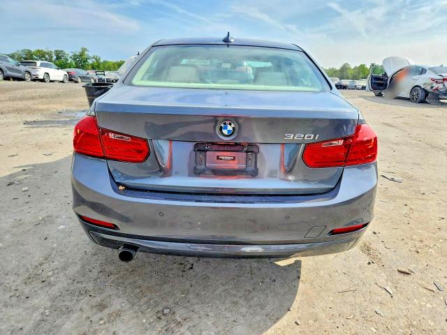 56421666 :رقم المزاد ، WBA3B1C54DK128852 vin ، 2013 Bmw 320 مزاد بيع