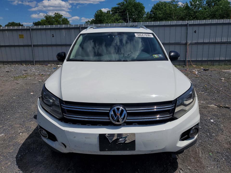 Продажа на аукционе авто 2017 Volkswagen Tiguan, vin: WVGUV7AX8HW505828, номер лота: 58687656
