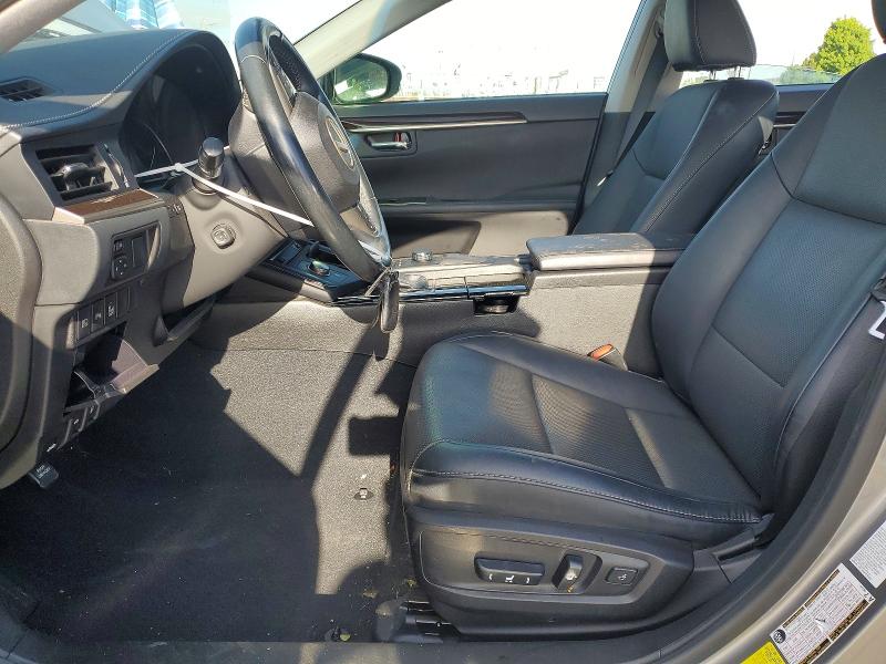 56185546 :رقم المزاد ، 58ABK1GG4JU085192 vin ، 2018 Lexus Es مزاد بيع