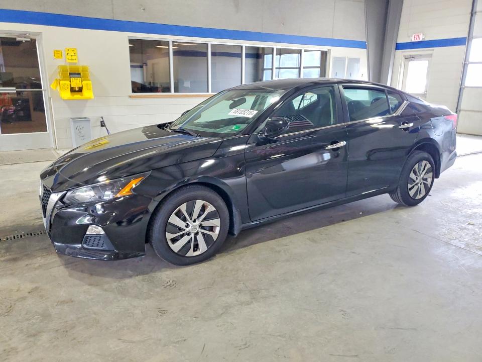 58105216 :رقم المزاد ، 1N4BL4BV2NN320937 vin ، 2022 Nissan Altima مزاد بيع