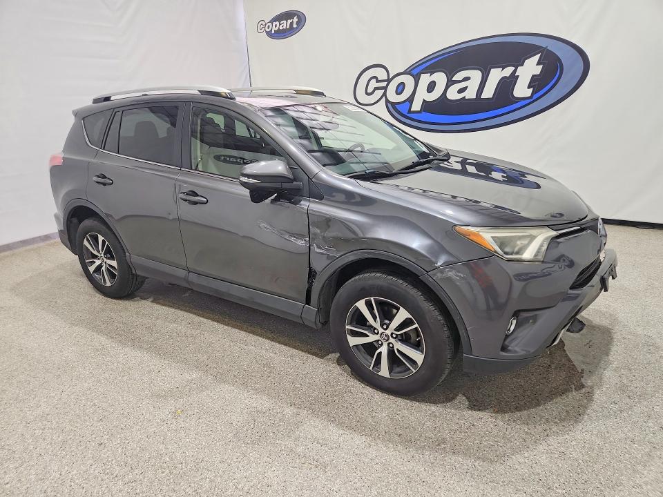 Продажа на аукционе авто 2016 Toyota Rav4, vin: JTMWFREV0GJ086254, номер лота: 59285426
