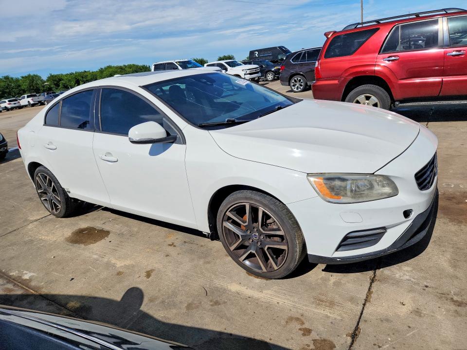 Продажа на аукционе авто 2017 Volvo S60, vin: YV126MFL0H2430556, номер лота: 57302266