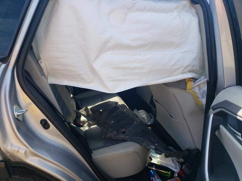 55970196 :رقم المزاد ، JTMC1RFV2KD512372 vin ، 2019 Toyota Rav4 مزاد بيع