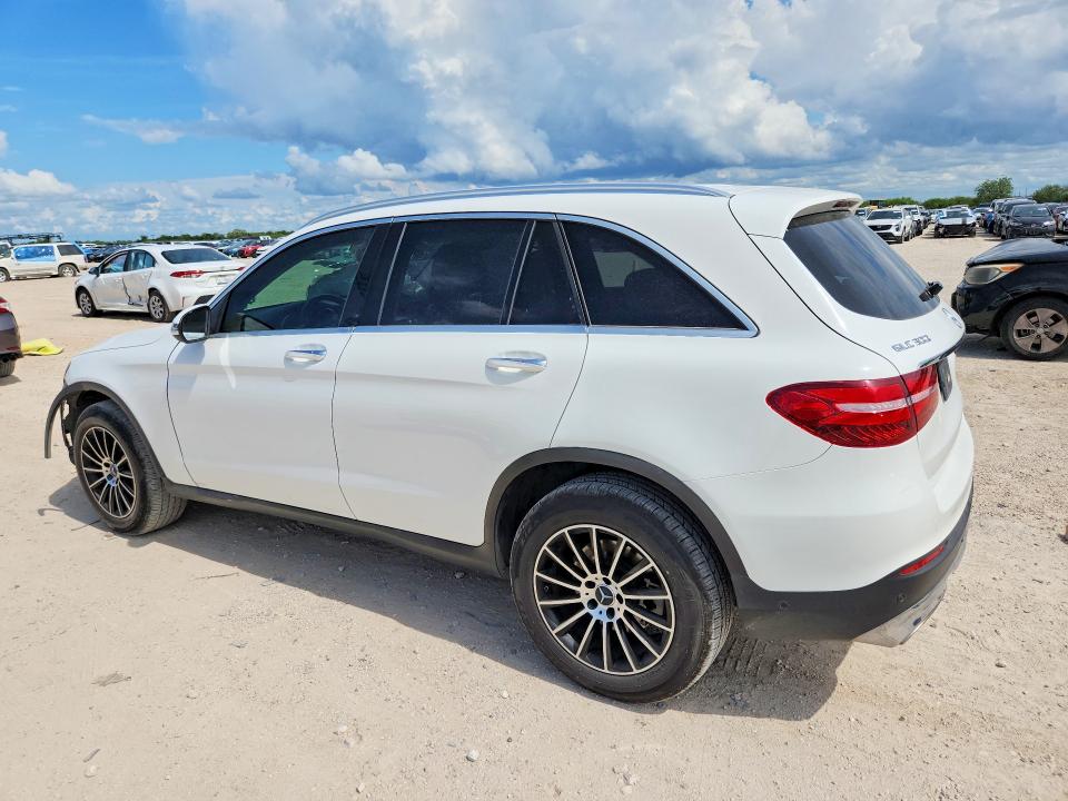 56143336 :رقم المزاد ، WDC0G4JB5JV090229 vin ، 2018 Mercedes-benz Glc مزاد بيع
