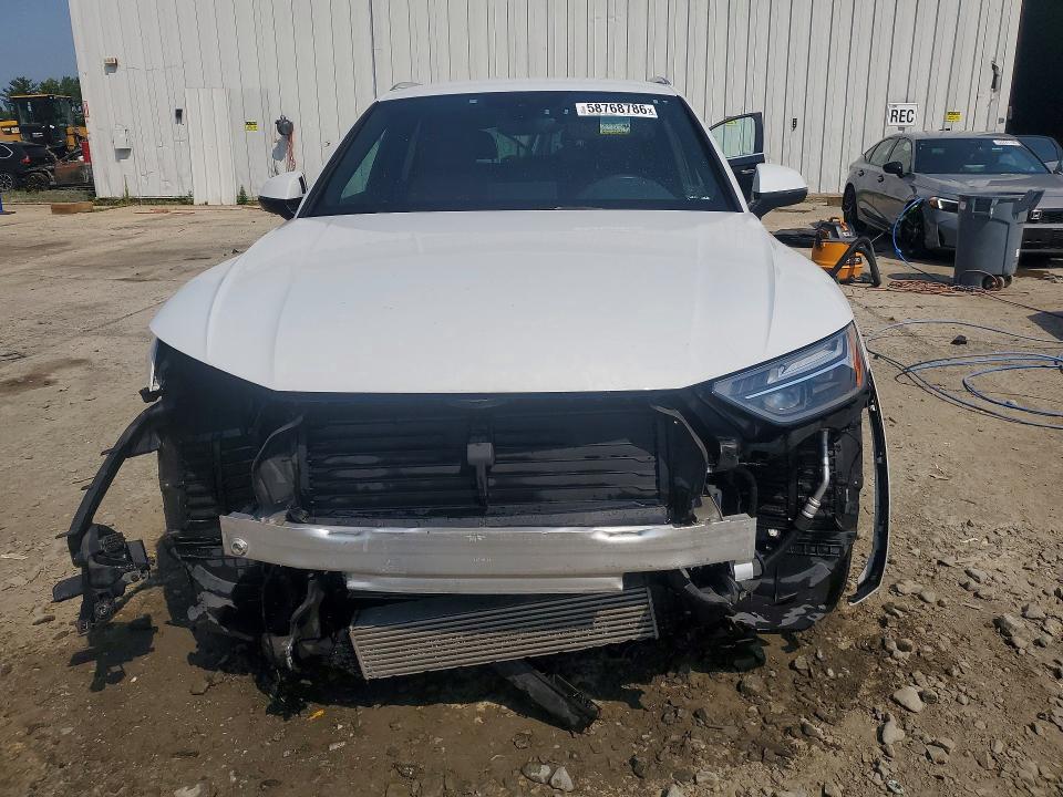2021 Audi Q5 მანქანა იყიდება აუქციონზე, vin: WA1AAAFYXM2108165, აუქციონის ნომერი: 58768786