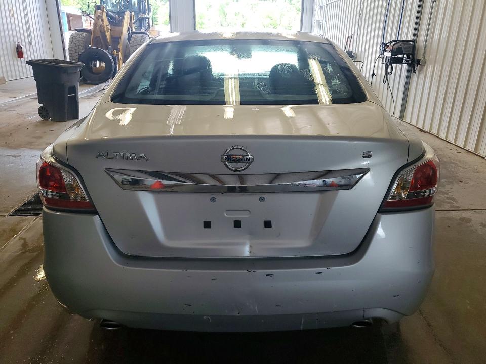 2015 Nissan Altima მანქანა იყიდება აუქციონზე, vin: 1N4AL3AP5FC470496, აუქციონის ნომერი: 55986086