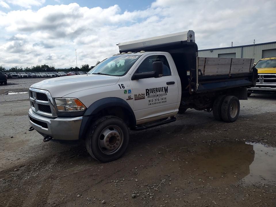 58872126 :رقم المزاد ، 3C7WRNBL6GG104215 vin ، 2016 Ram 5500 مزاد بيع