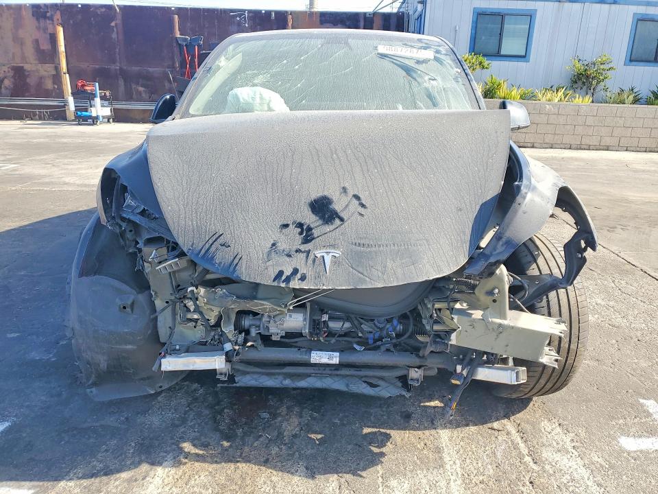 Продажа на аукционе авто 2022 Tesla Model Y, vin: 7SAYGAEE1NF488721, номер лота: 98872875