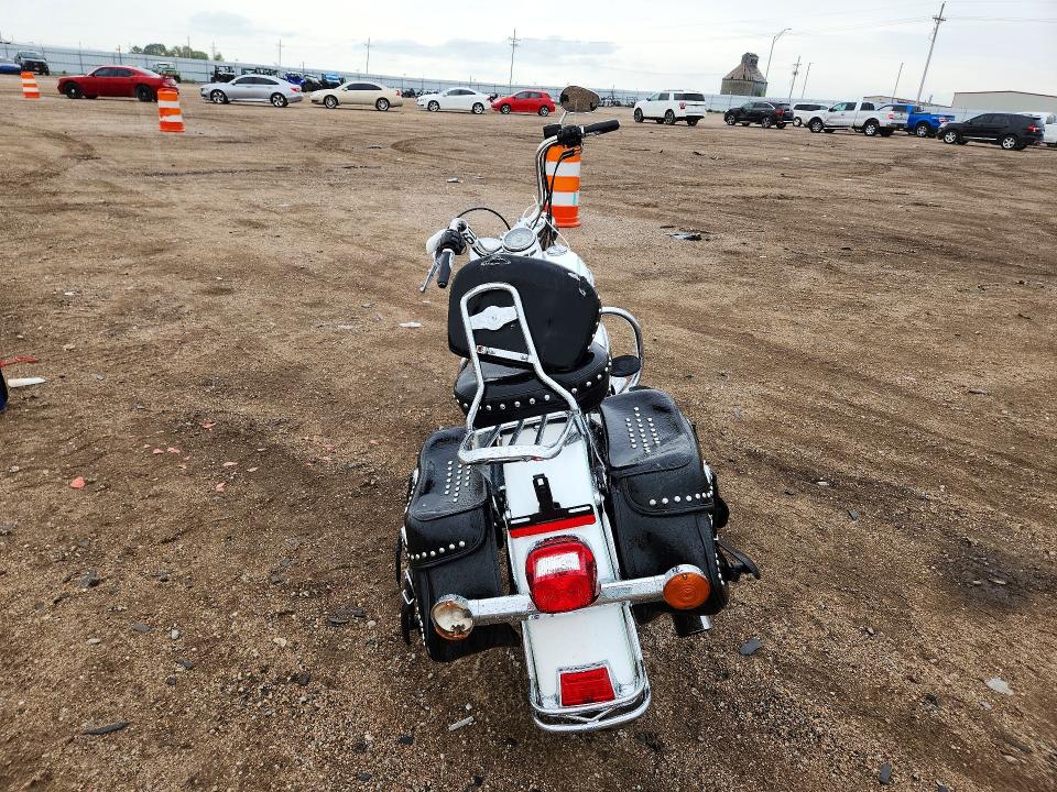 2011 Harley-davidson Flstc მანქანა იყიდება აუქციონზე, vin: 1HD1BW511BB045246, აუქციონის ნომერი: 56061336