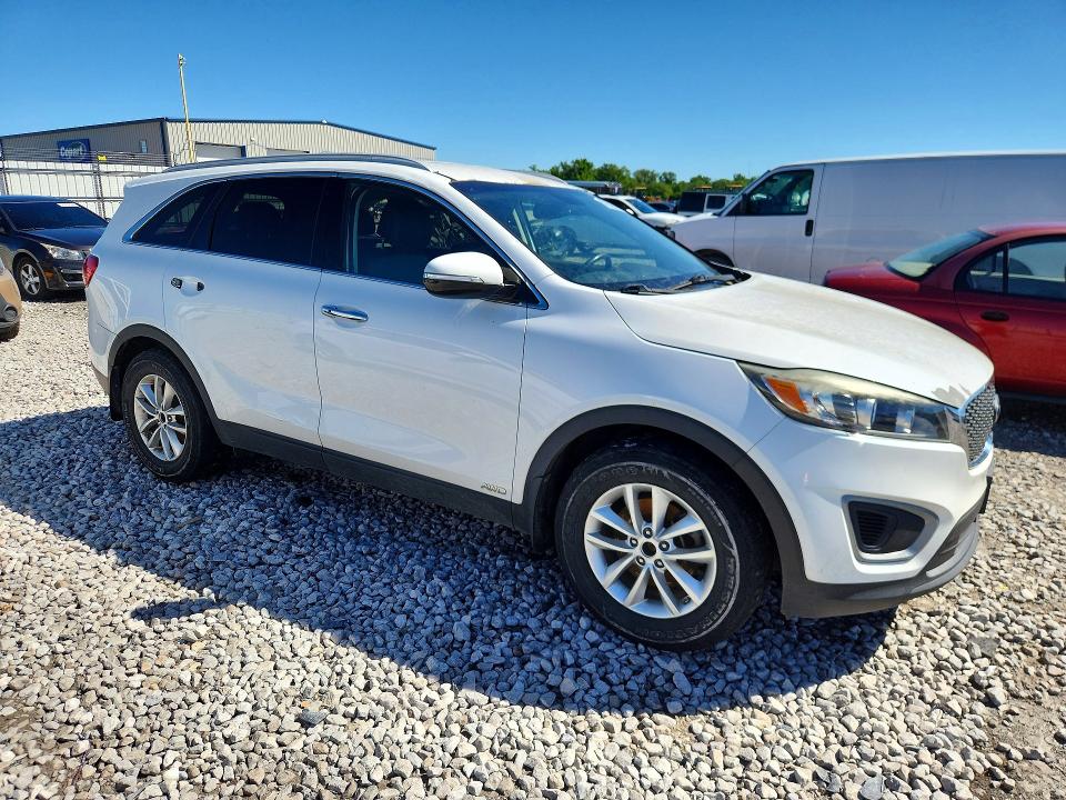 56528566 :رقم المزاد ، 5XYPGDA39HG275074 vin ، 2017 Kia Sorento مزاد بيع