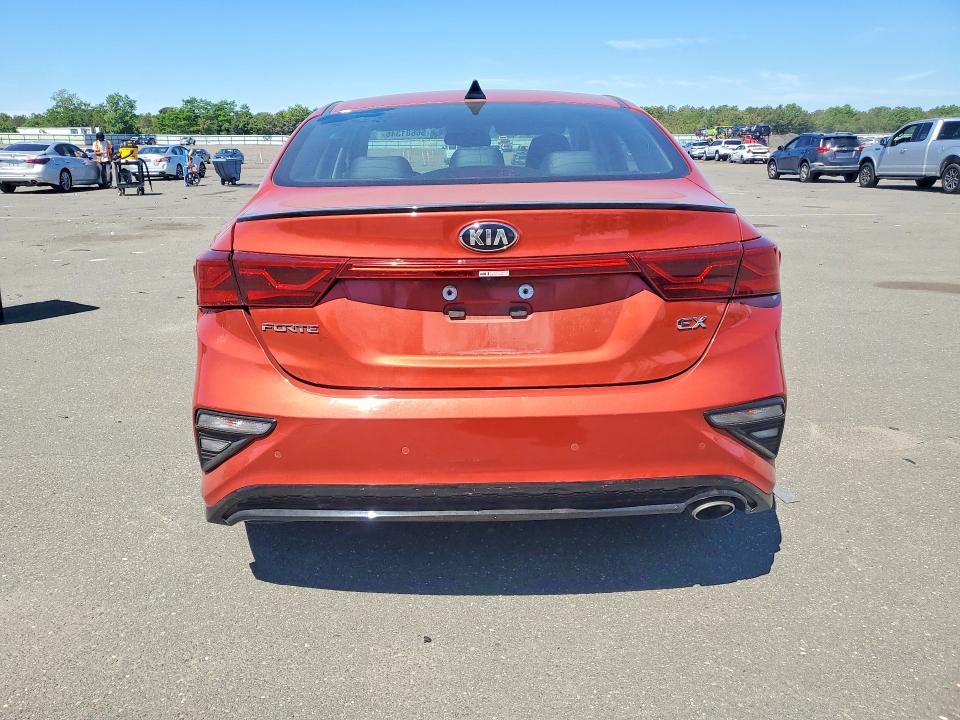 2019 Kia Forte მანქანა იყიდება აუქციონზე, vin: 3KPF54AD7KE084865, აუქციონის ნომერი: 56681346