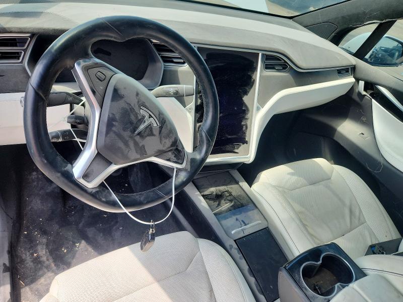 55582066 :رقم المزاد ، 5YJXCAE21HF035536 vin ، 2017 Tesla Model X مزاد بيع