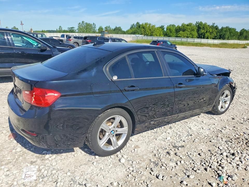 58437156 :رقم المزاد ، WBA3C3C58EF984013 vin ، 2014 Bmw 320 مزاد بيع