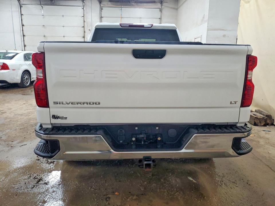 Продаж на аукціоні авто 2021 Chevrolet Silverado, vin: 1GCUYDET1MZ322703, номер лоту: 56409066