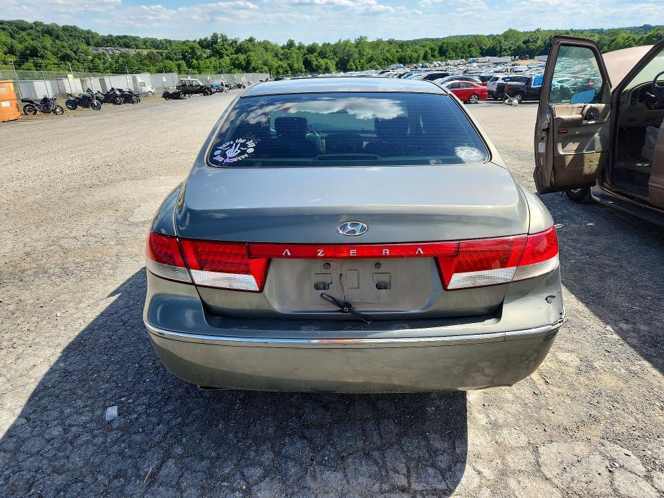 2006 Hyundai Azera მანქანა იყიდება აუქციონზე, vin: KMHFC46F86A046355, აუქციონის ნომერი: 57295806