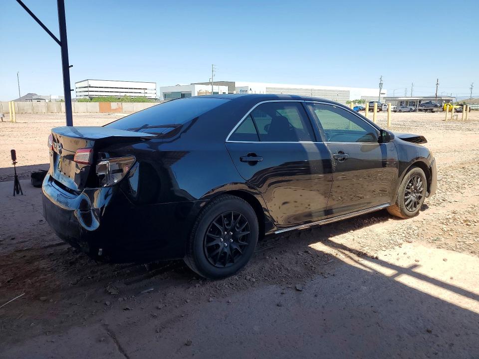 56991186 :رقم المزاد ، 4T4BF1FK7CR261677 vin ، 2012 Toyota Camry مزاد بيع