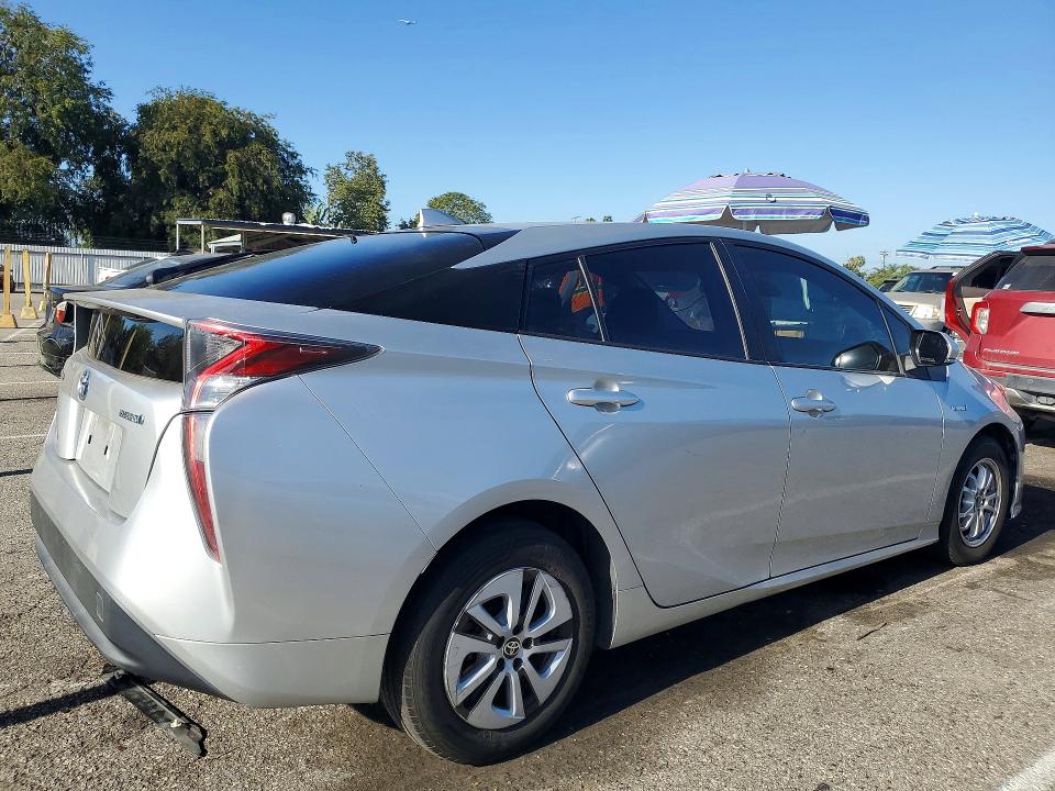 55896796 :رقم المزاد ، JTDKBRFUXH3037990 vin ، 2017 Toyota Prius مزاد بيع