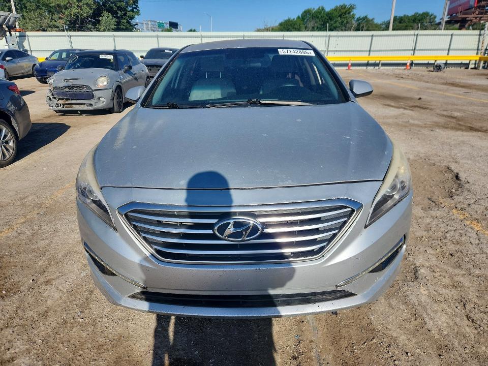 2015 Hyundai Sonata მანქანა იყიდება აუქციონზე, vin: 5NPE24AF9FH137895, აუქციონის ნომერი: 57242886