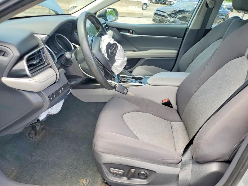 2022 Toyota Camry მანქანა იყიდება აუქციონზე, vin: 4T1C11BK5NU055795, აუქციონის ნომერი: 58254576