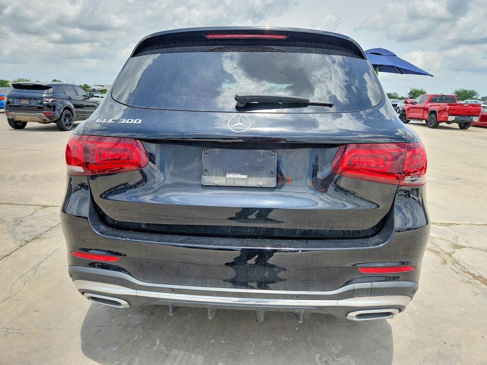 58520956 :رقم المزاد ، W1N0G8DB7MF924582 vin ، 2021 Mercedes-benz Glc مزاد بيع