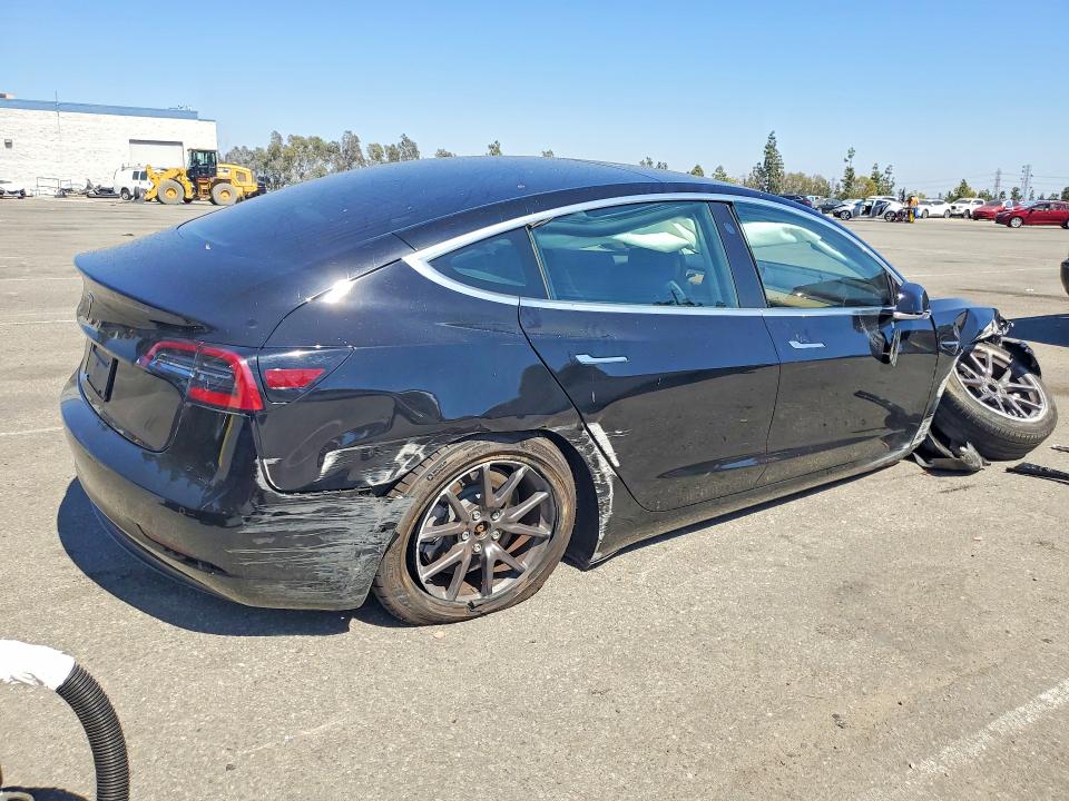 Продажа на аукционе авто 2020 Tesla Model 3, vin: 5YJ3E1EA6LF633694, номер лота: 58408146