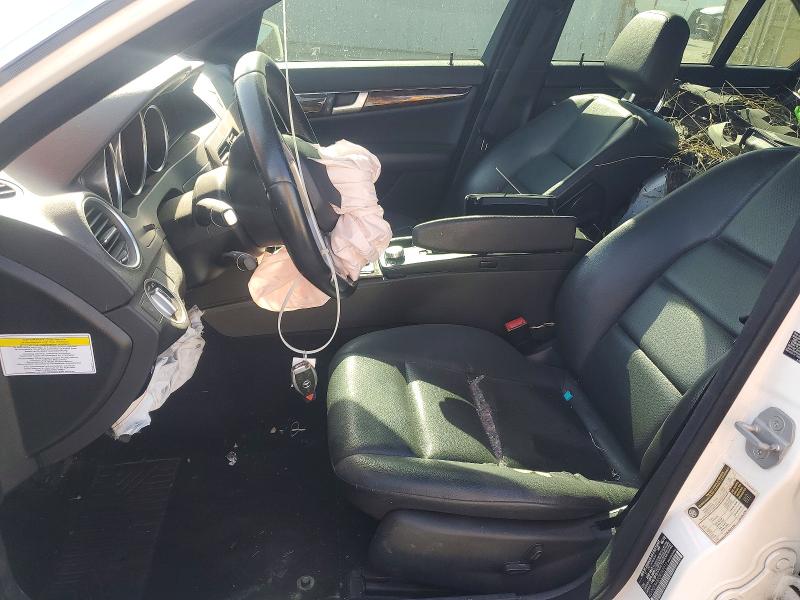 2013 Mercedes-benz C მანქანა იყიდება აუქციონზე, vin: WDDGF8AB2DR242212, აუქციონის ნომერი: 56223456